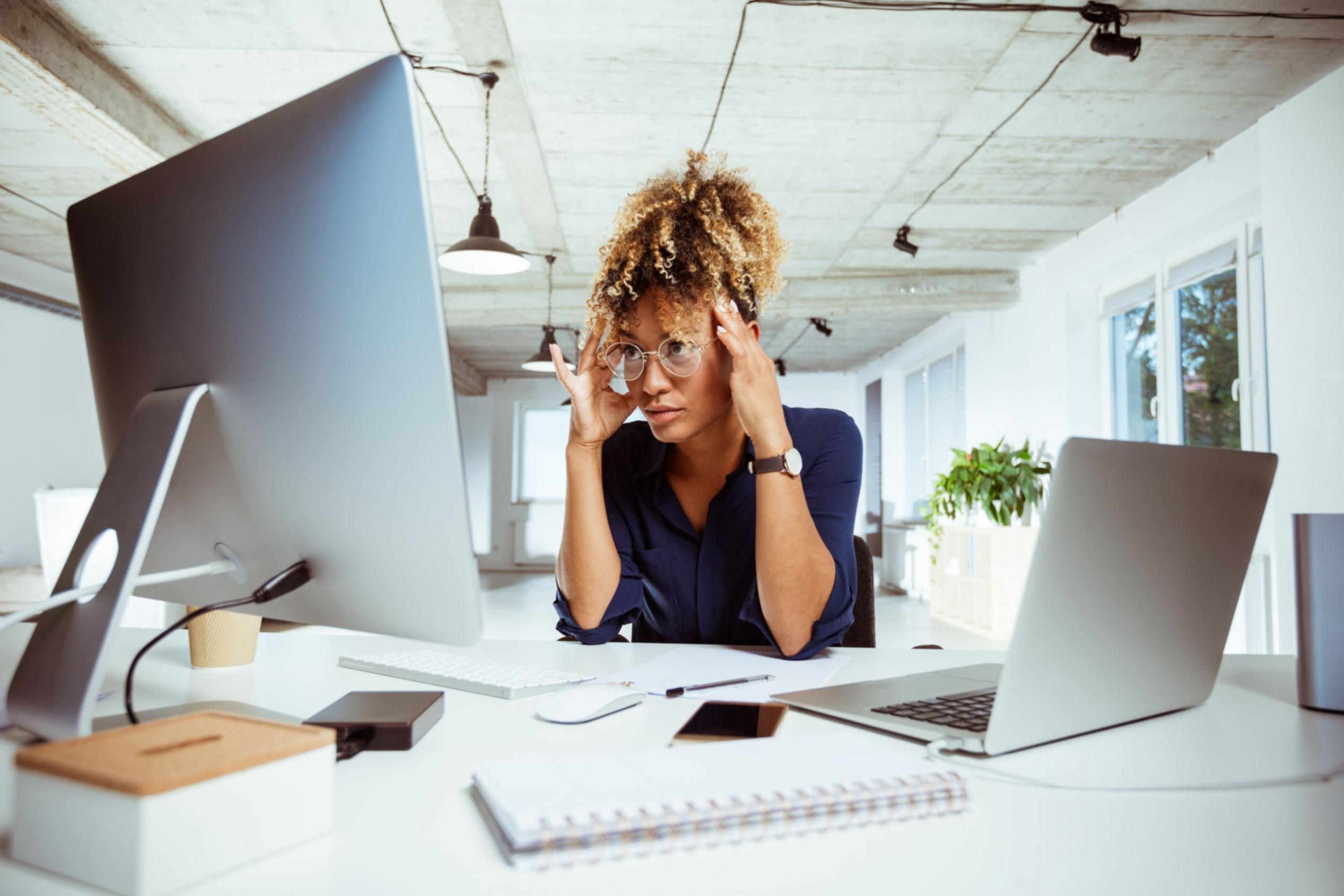 Büroraum mit Lernmaterialien